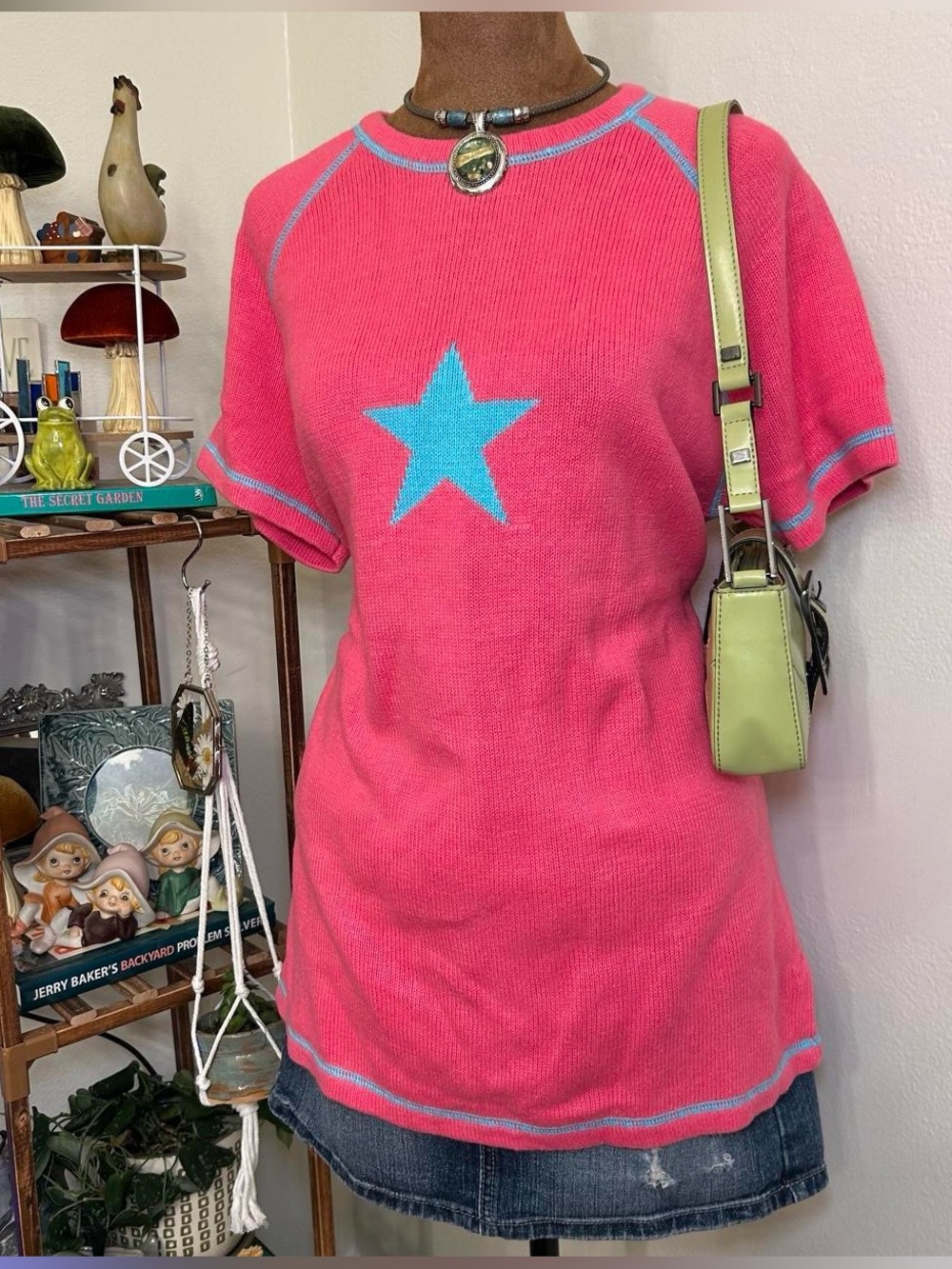 Bright Pink Short Sleeve Sweater w Blue Star & Stitching by the Quacker Factory